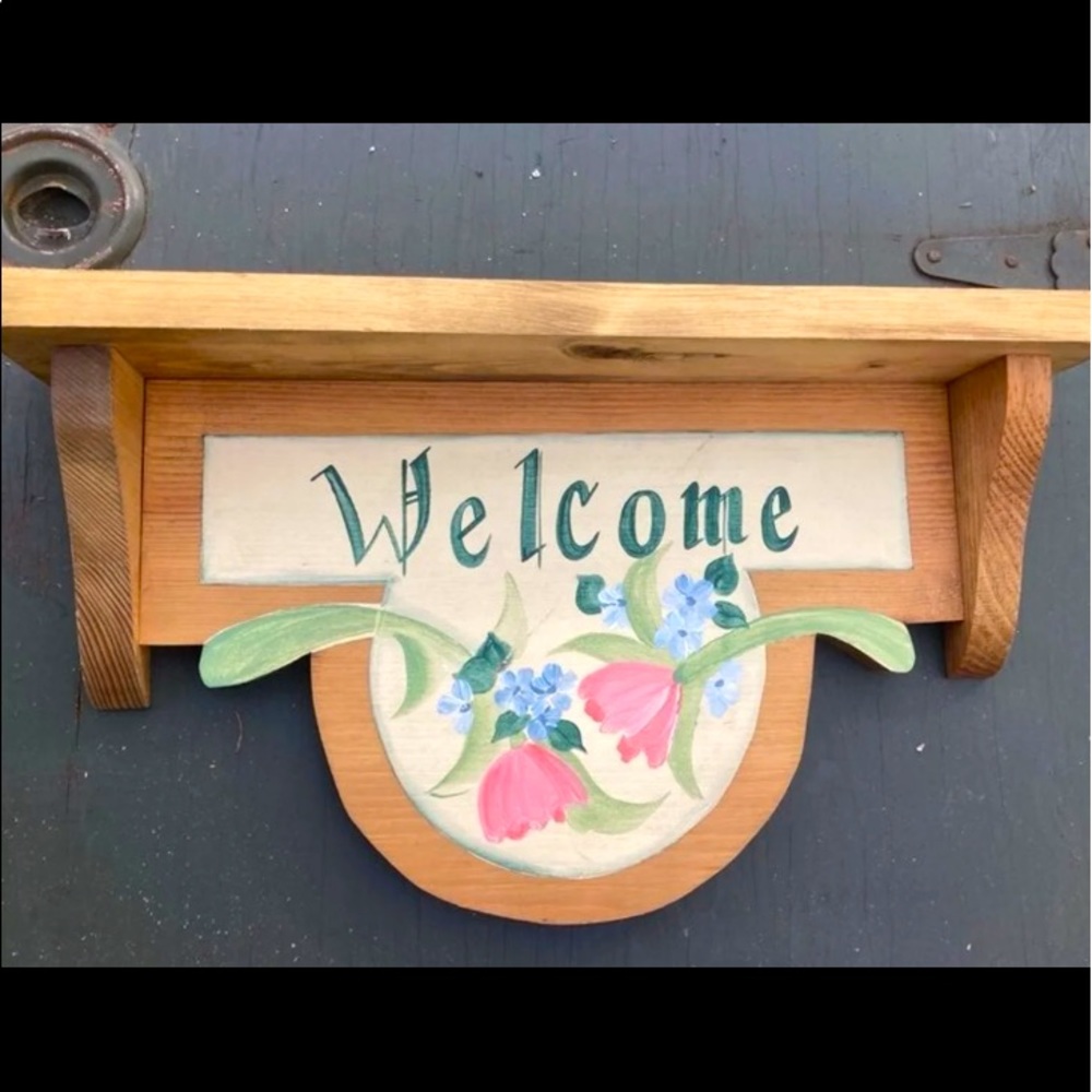 Vintage 1970s Welcome Wall Hanging Shelf